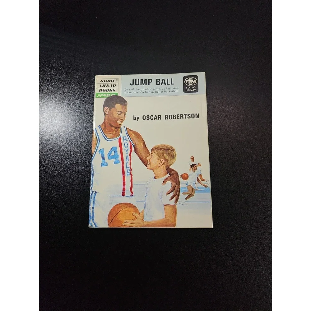 1969 Oscar Robertson Cincinnati Royals Jump Ball booklet Grow Ahead Books TWA